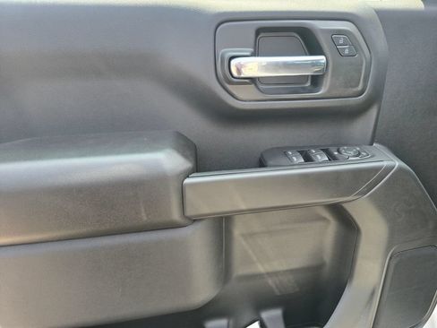 Used 2026 Chevrolet Silverado 1500 Custom RWD image 10