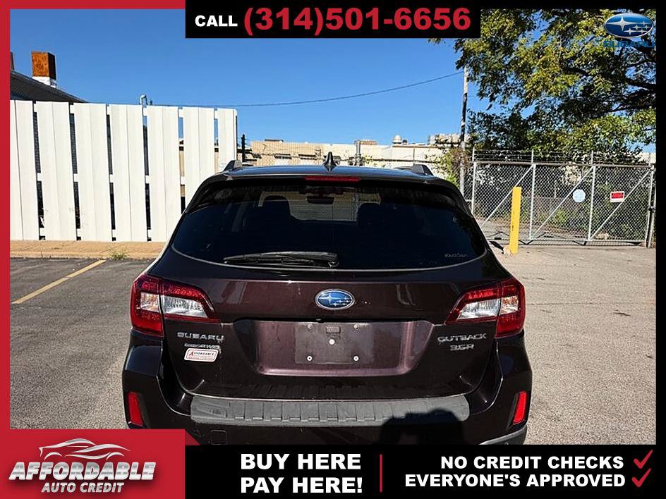 Used 2017 Subaru Outback 3.6R Touring AWD/4WD image 4