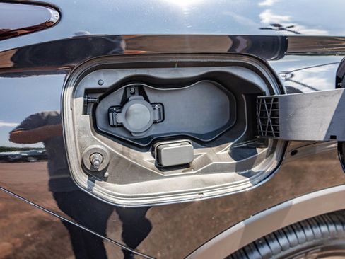 New 2025 Mitsubishi Outlander ES image 34