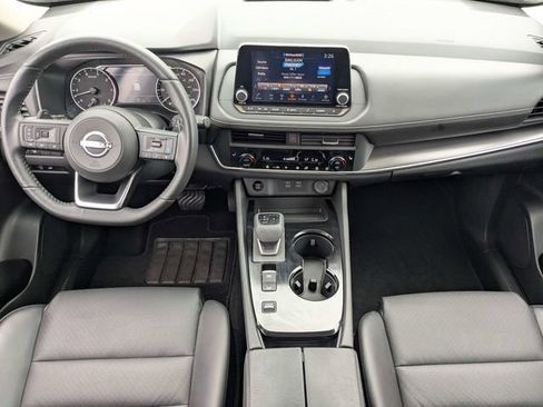 Used 2024 Nissan Rogue SV w/ SV Premium Package FWD image 14