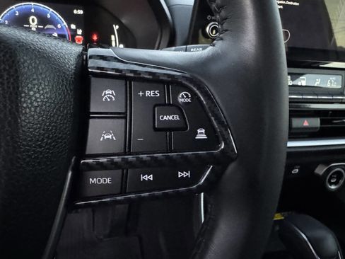 Used 2024 Toyota Grand Highlander AWD image 38