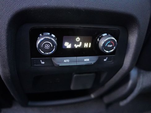 New 2026 Chevrolet Traverse High Country image 14