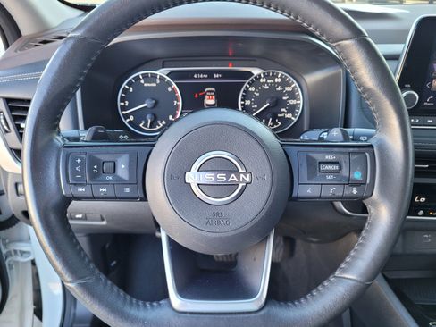 Certified 2023 Nissan Rogue SV w/ SV Premium B Package image 16