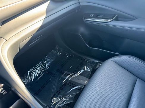 Certified 2025 Toyota Crown Signia Limited w/ Advanced Technology Package image 24