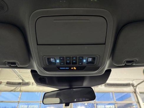 Used 2021 Ford Explorer XLT w/ Equipment Group 202A image 23