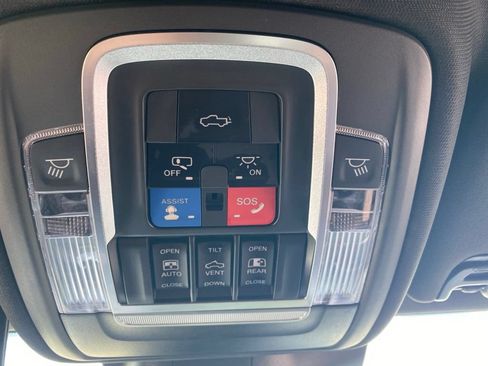 Used 2021 RAM 2500 Limited AWD/4WD image 55