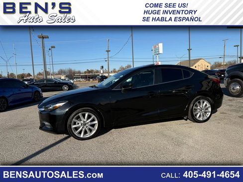 Used 2017 MAZDA MAZDA3 Touring w/ Popular Equipment Package image 1