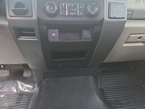 Used 2019 Ford F250 XL image 11