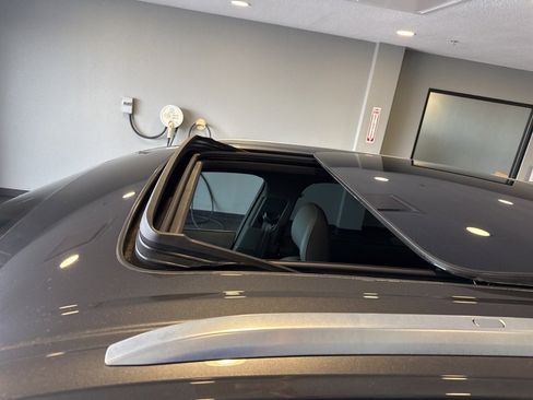 Used 2021 Audi Q7 2.0T Premium w/ Convenience Package image 32