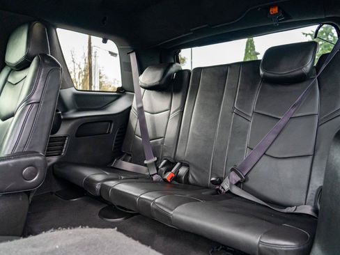 Used 2017 Cadillac Escalade Platinum AWD/4WD image 23