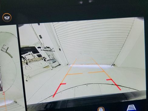 Used 2025 Chevrolet Equinox LT w/ Safety and Technology Package image 21