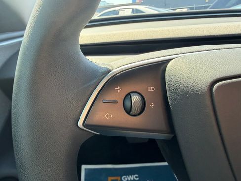 Used 2025 Tesla Model 3 Long Range RWD image 25