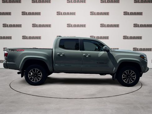 Used 2023 Toyota Tacoma TRD Sport w/ Technology Package AWD/4WD image 6