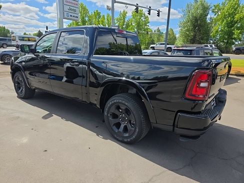 Used 2026 RAM 1500 Big Horn AWD/4WD image 2