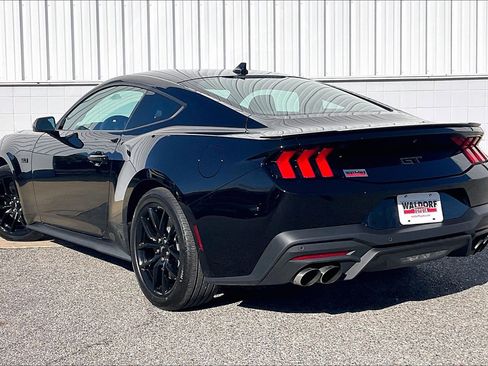Used 2025 Ford Mustang GT image 15