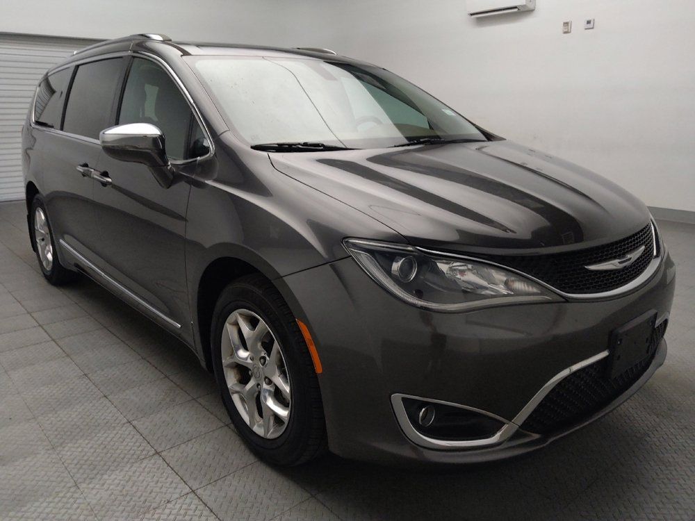 Used 2017 Chrysler Pacifica Limited FWD image 13