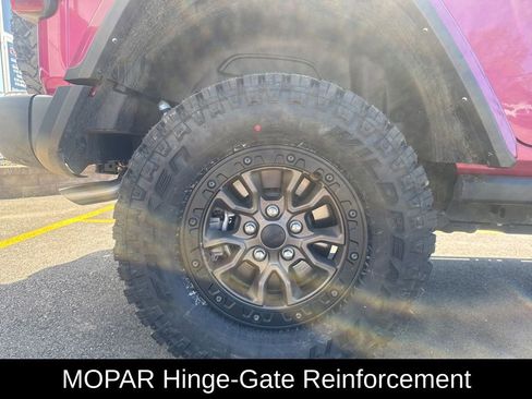Used 2022 Jeep Wrangler Unlimited Rubicon w/ Dual Top Group AWD/4WD image 15
