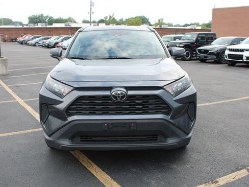 Used 2019 Toyota RAV4 LE w/ All Weather Liner Package FWD image 3