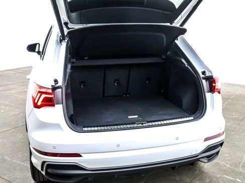 Used 2025 Audi Q3 2.0T Premium w/ Convenience Package image 23