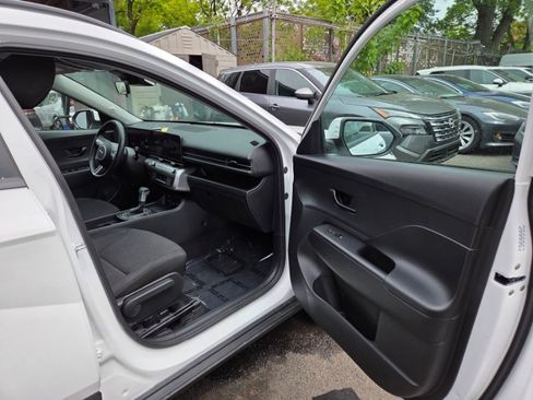 Used 2025 Hyundai Kona SEL AWD/4WD image 10