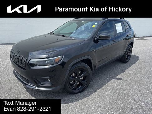 Used 2019 Jeep Cherokee Latitude Plus AWD/4WD image 1