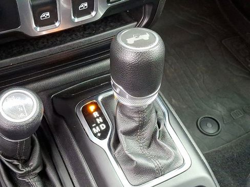 Used 2021 Jeep Wrangler Willys image 14