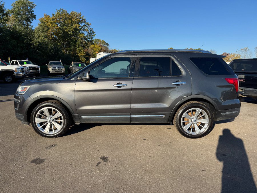 Used 2019 Ford Explorer Limited w/ Class III Trailer Tow Package AWD/4WD image 2