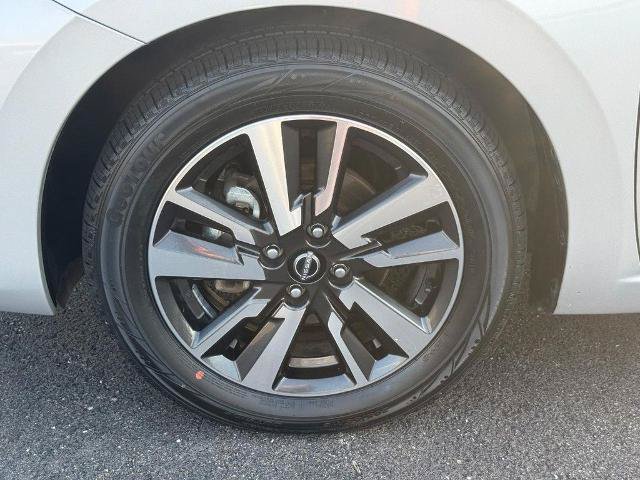 Certified 2025 Nissan Versa SV FWD image 7