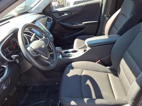Used 2025 Chevrolet Malibu LT FWD image 14
