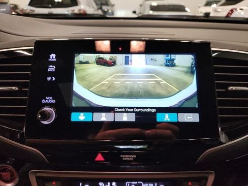 Used 2025 Honda Passport Black Edition image 15