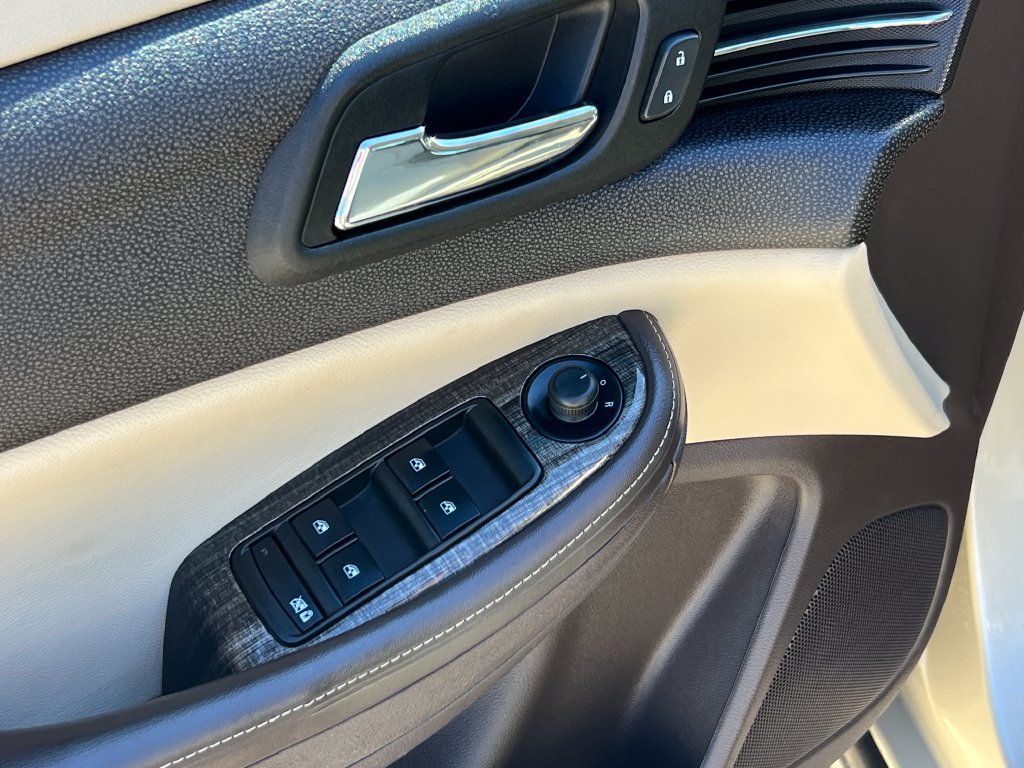 Used 2014 Chevrolet Malibu LT w/ Power Convenience Package FWD image 6