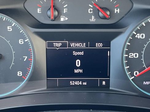 Used 2022 Chevrolet Malibu LT image 30