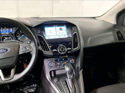 Used 2018 Ford Focus SEL image 6