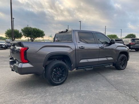 Used 2025 Toyota Tundra SR5 w/ SR5 Premium Package image 4