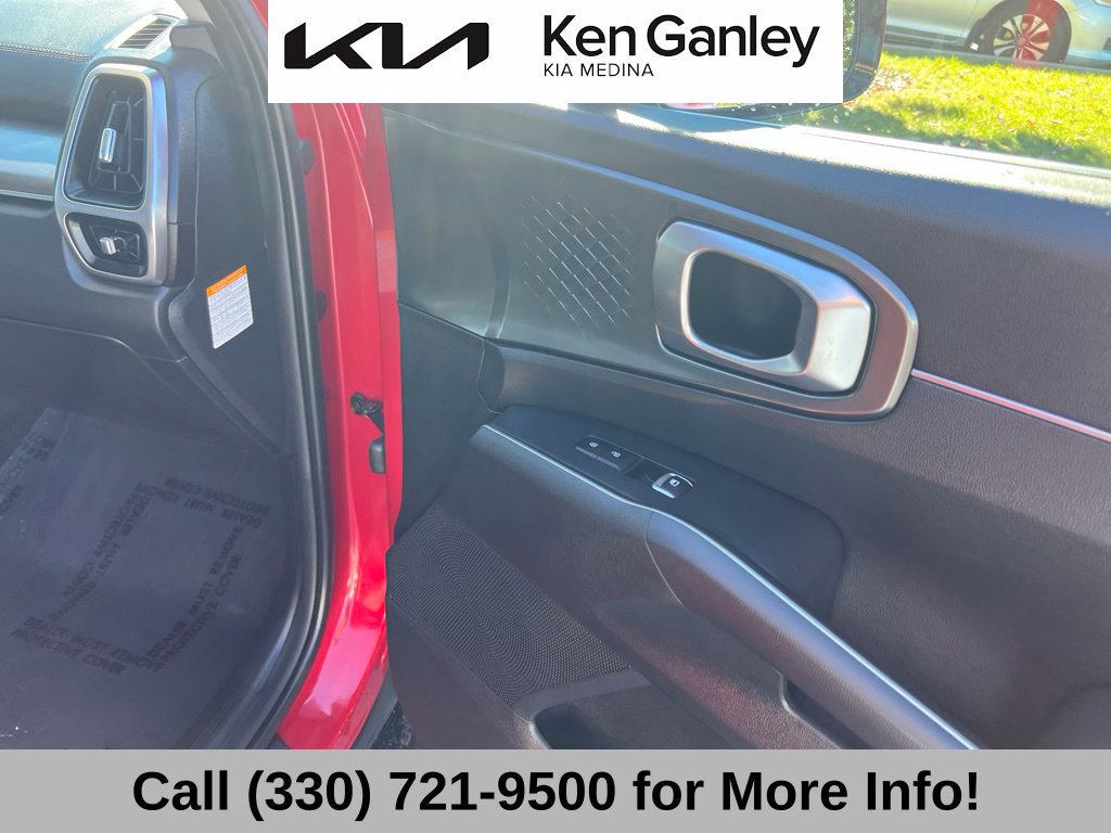 Certified 2022 Kia Sorento S AWD/4WD image 57