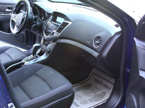 Used 2012 Chevrolet Cruze LT FWD image 21