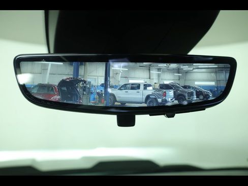 Used 2025 Chevrolet Silverado 1500 ZR2 w/ Technology Package image 28