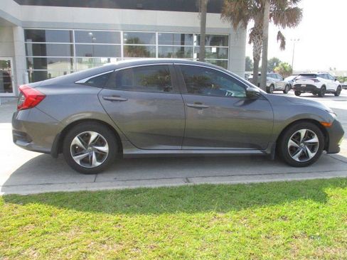 Used 2019 Honda Civic LX image 2