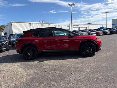 New 2026 Chevrolet Equinox EV RS image 12