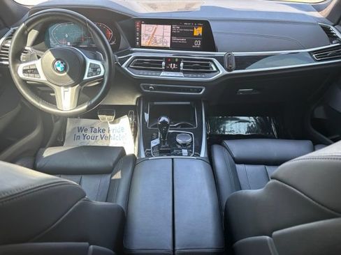 Certified 2022 BMW X7 xDrive40i w/ M Sport Package AWD/4WD image 17
