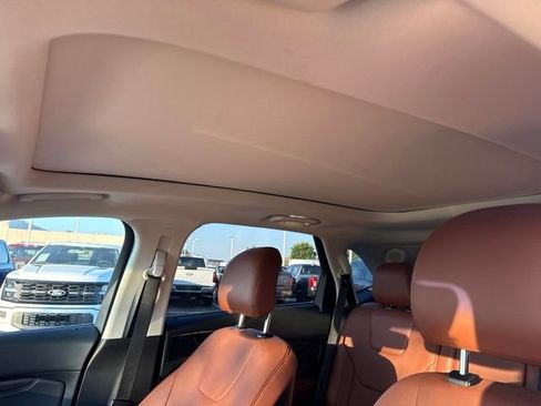 Used 2016 Ford Edge Titanium w/ Equipment Group 302A FWD image 23