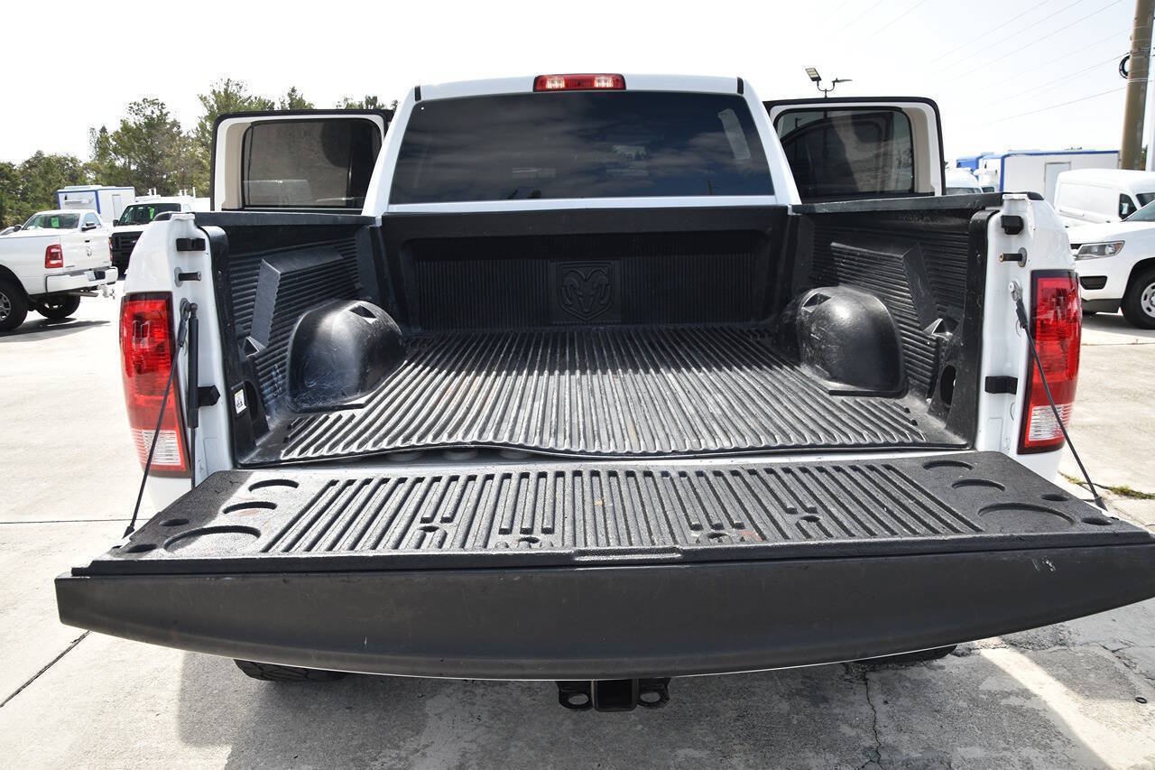 Used 2018 RAM 2500 Tradesman w/ Chrome Appearance Group AWD/4WD image 14