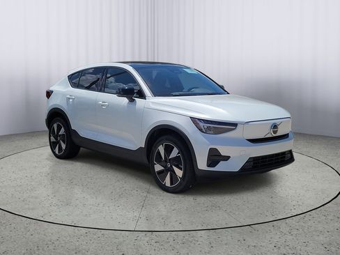 New 2024 Volvo C40 Recharge Core w/ Climate Package AWD/4WD image 1