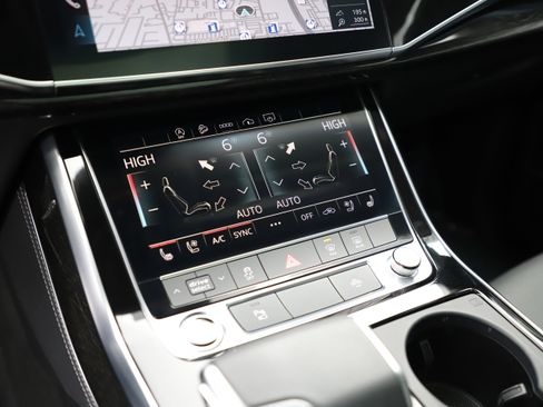 Used 2024 Audi Q8 Premium Plus w/ Premium Plus Package image 25