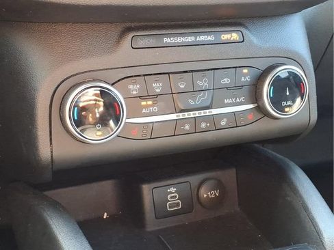 Used 2025 Ford Escape ST-Line Select AWD/4WD image 8