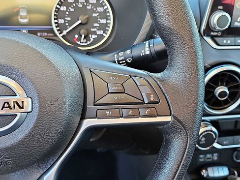 Used 2023 Nissan Sentra SV image 22