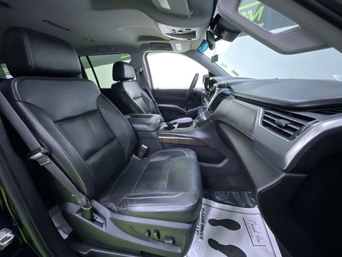 Used 2016 Chevrolet Suburban LT image 30