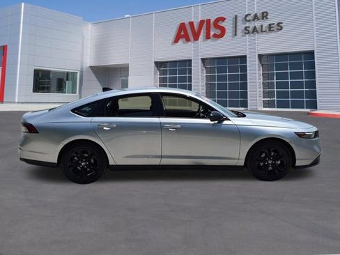 Used 2025 Honda Accord SE image 5