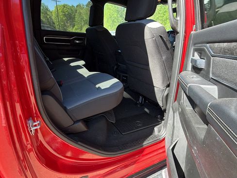 Used 2024 RAM 2500 Big Horn w/ Bed Utility Group image 20