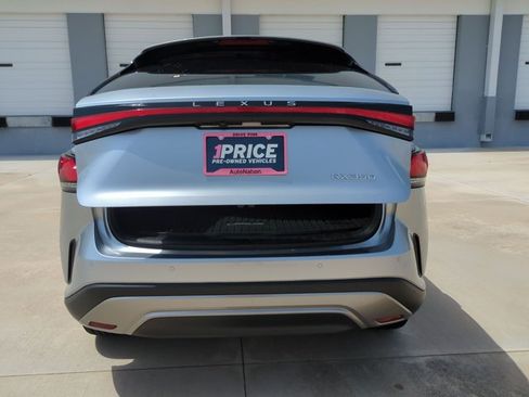 Used 2024 Lexus RX 350 FWD w/ Technology Package image 7